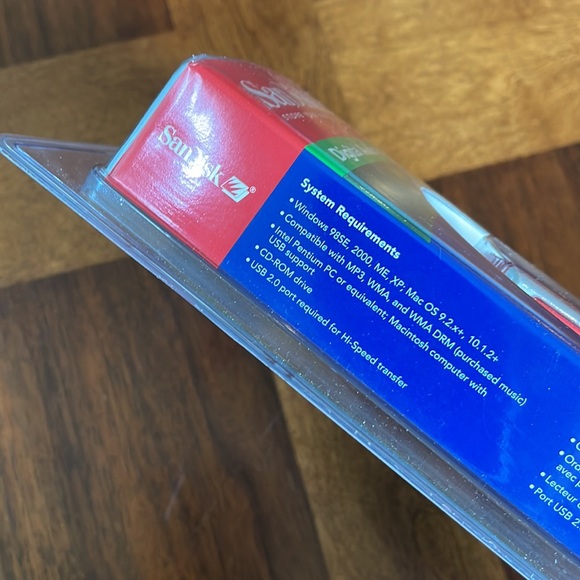 NEVER OPENED SANDISK DIGITAL AUDIO PLAYER - 256 MB - Picture 11 of 12